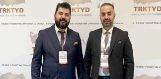 bafra-lighting-ikinci-tesis-yonetim-zirvesinde-odul-aldi-1