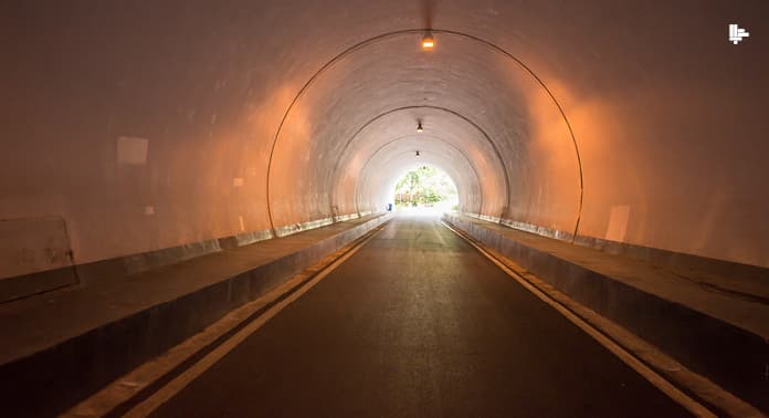 aydinlatilmis-karayolu-tuneli (2)